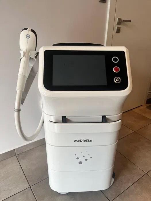 Laser do depilacji laserowej Mediostar Monolith — zdjęcie 1