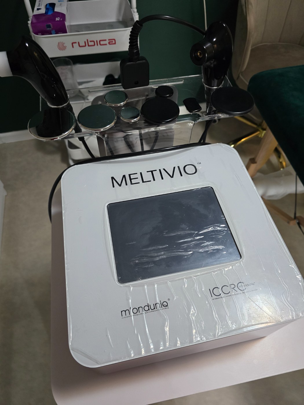 Meltivio RF 448 kHz M’onduniq – urządzenie do modelowania sylwetki — zdjęcie 1