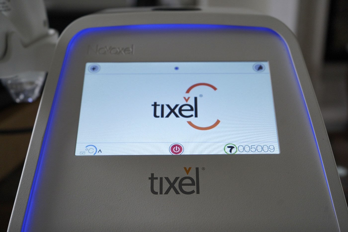 Novoxel Tixel C - system frakcyjnego odmładzania twarzy/ jak laser co2 - 2025 gwarancja — zdjęcie 1